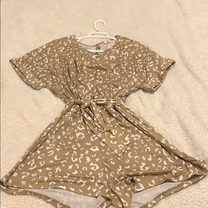 Leopard Short-sleeve Romper
